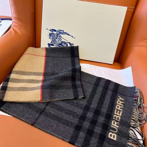 Burberry Double-Sided Check Cashmere-Blend Scarf - Picture 1 of 4